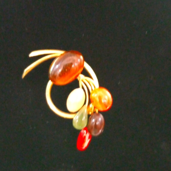 Brooch...all different color stones - Picture 1 of 2